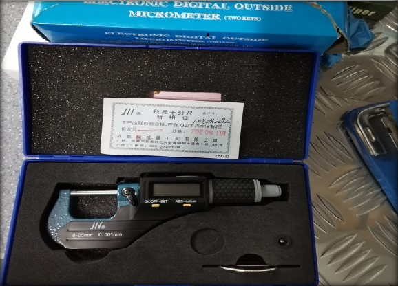 數(shù)顯千分尺